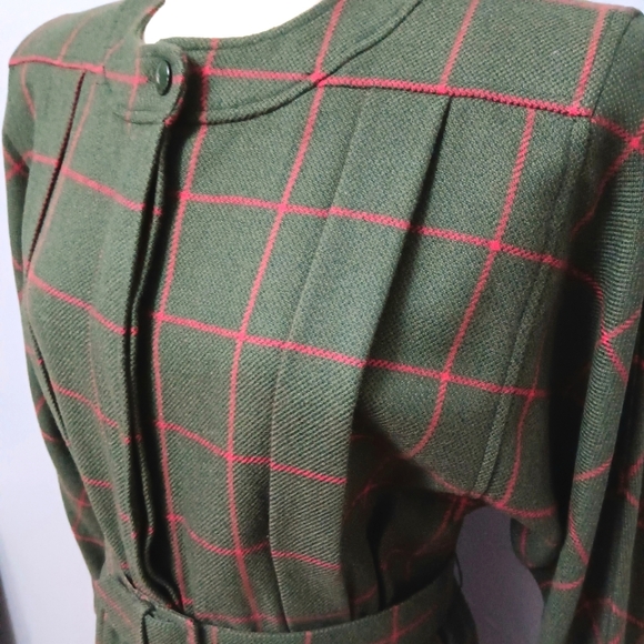 VTG Valentino Boutique! Wool knit houndstooth midi w structured shoulders. Sz 10 - Picture 8 of 16